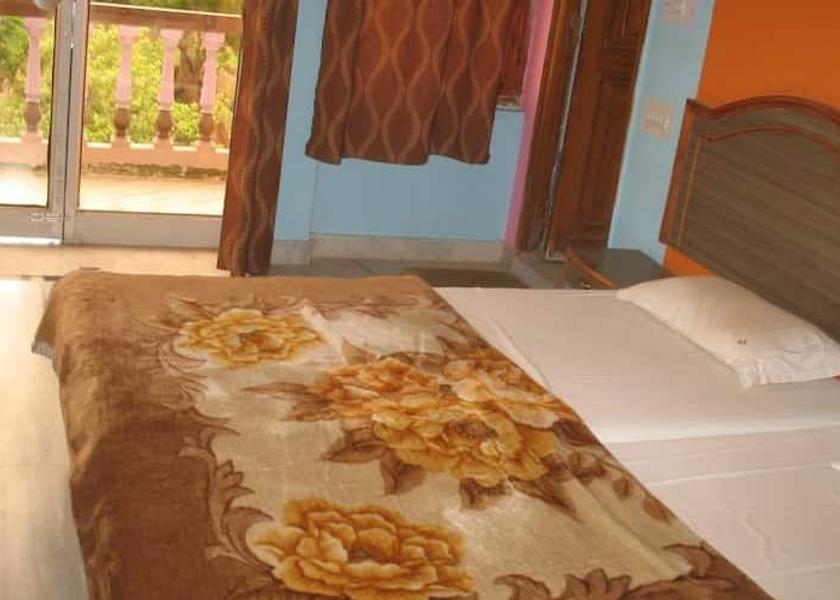 Madhya Pradesh Khajuraho bedroom